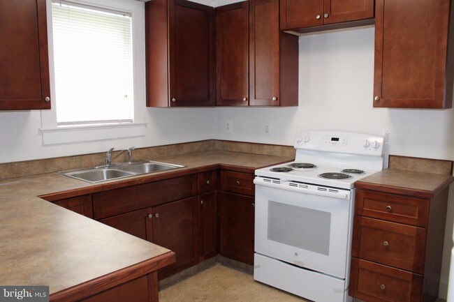 Building Photo - 2120 Lafayette Blvd