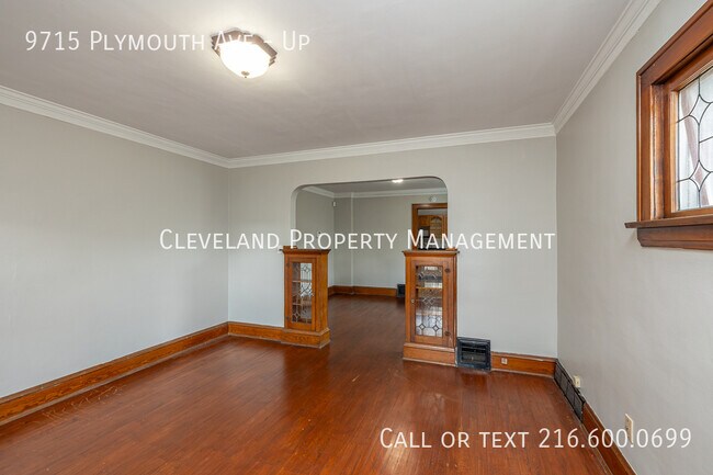 Building Photo - 9715 Plymouth Ave