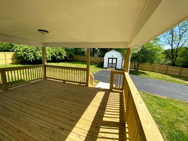 Building Photo - 2 bedroom in Nashville TN 37216