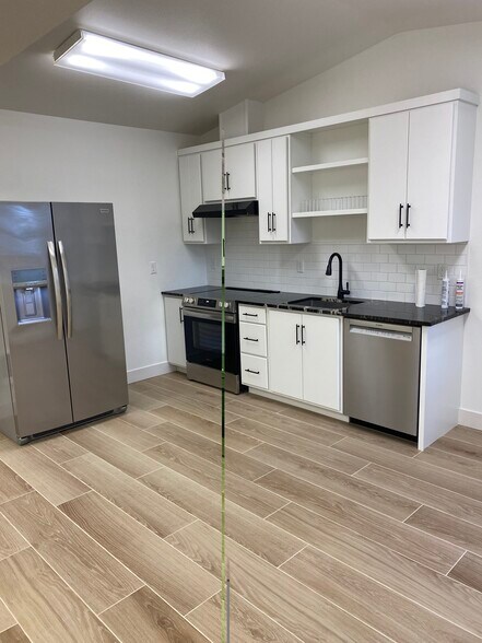 Building Photo - 8940 N Ramsey Rd