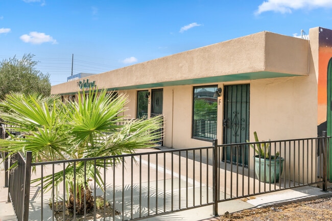 Building Photo - The Catalina