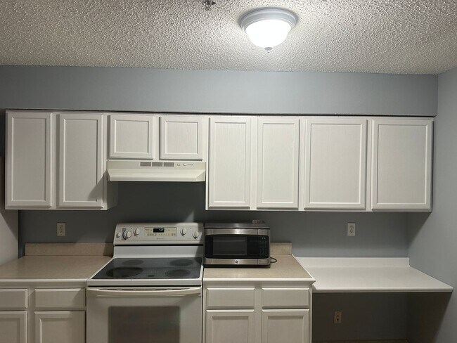 Building Photo - 2 Bedroom Condo in Nob Hill Landing - Tamarac Florida