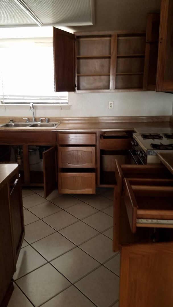 Building Photo - Home For Rent - Great Location on the Westside w/ Refrigerated Air!