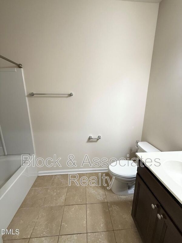 Building Photo - 1017 Magnolia Blossom Ln