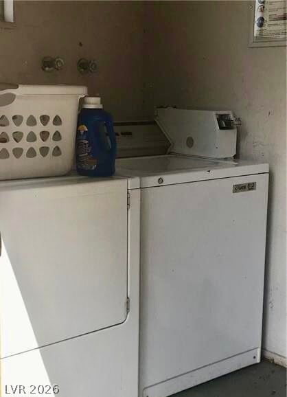 Building Photo - 3841 Daisy St