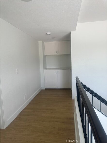 Building Photo - 897 Wabash Ct