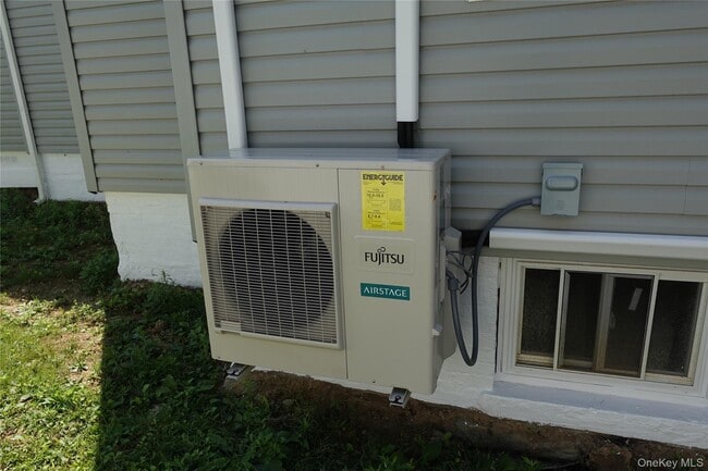 Building Photo - 47 Rich Ave