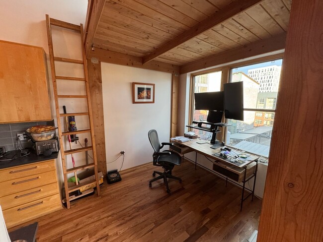 Building Photo - Full Service Executive Fully Furnished All Inclusive Architectural Penthouse Loft Downtown Denver