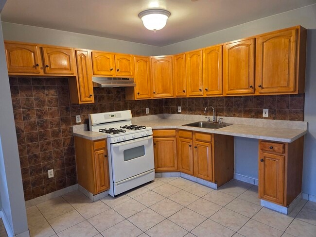 Building Photo - 2401 Bergenline Ave
