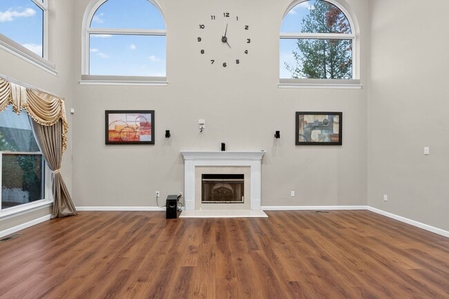 Building Photo - Stunning 4,166 Sq. Ft. Home in Westridge Oaks – Upgraded Throughout!