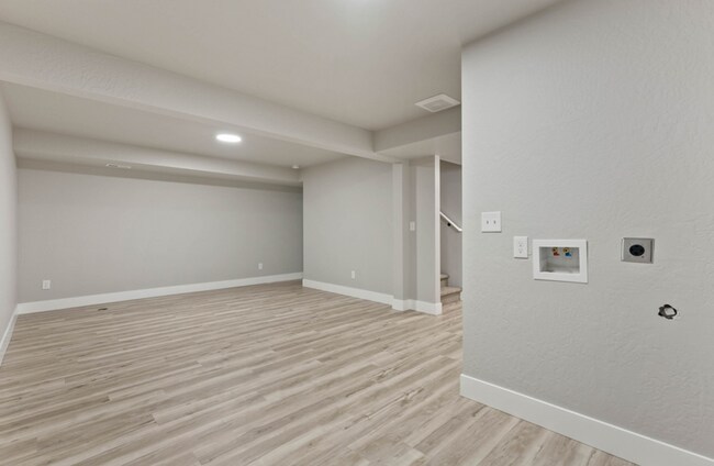 Building Photo - Newly Built 4 Bedroom Duplex With Yard