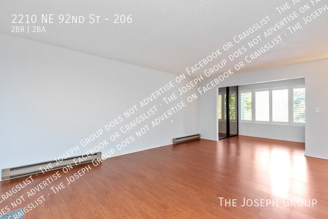 Building Photo - 2210 NE 92nd St