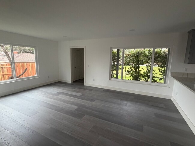 Building Photo - 8632-8636 Sunset Avenue