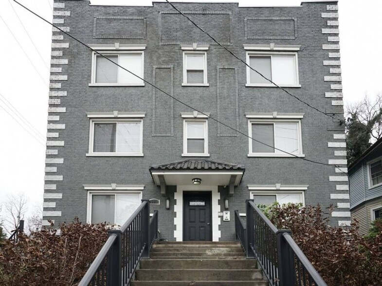 Building Photo - 2201 Reading Rd