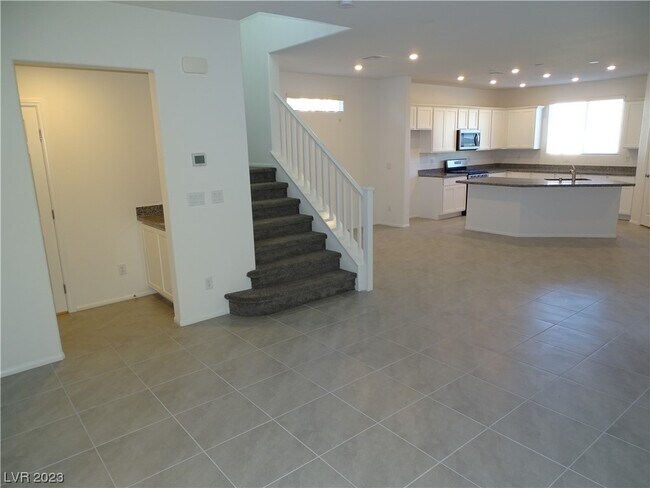 Building Photo - 10589 Sariah Skye Ave