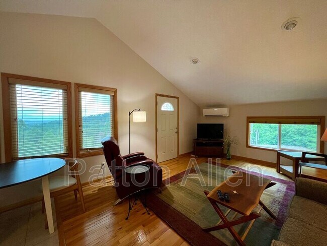 Building Photo - 69 Pink Fox Cove Rd