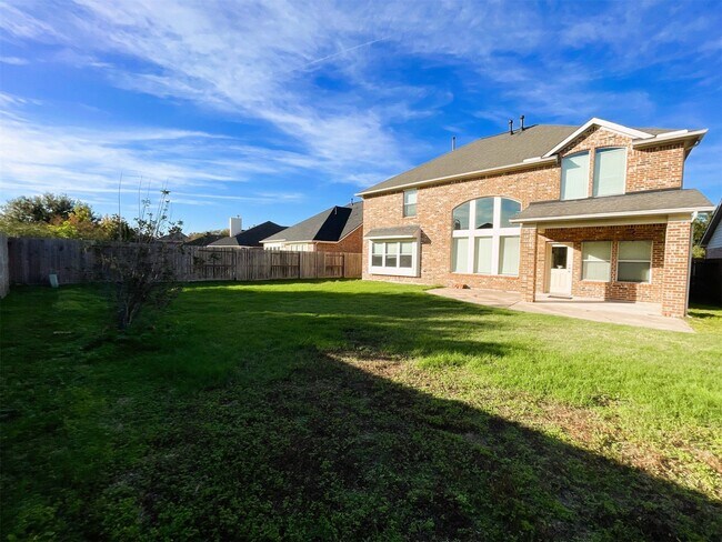 Building Photo - 26311 Meadow Dawn Ln