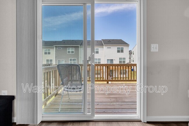 Building Photo - 4013 Singerville Ct