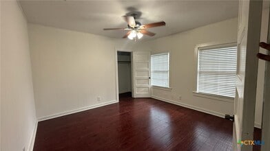 Building Photo - 724 N Beal St