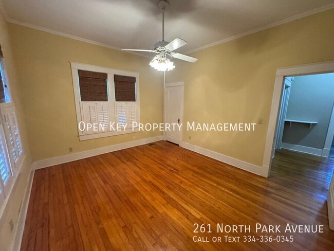 Building Photo - 261 N Park Ave
