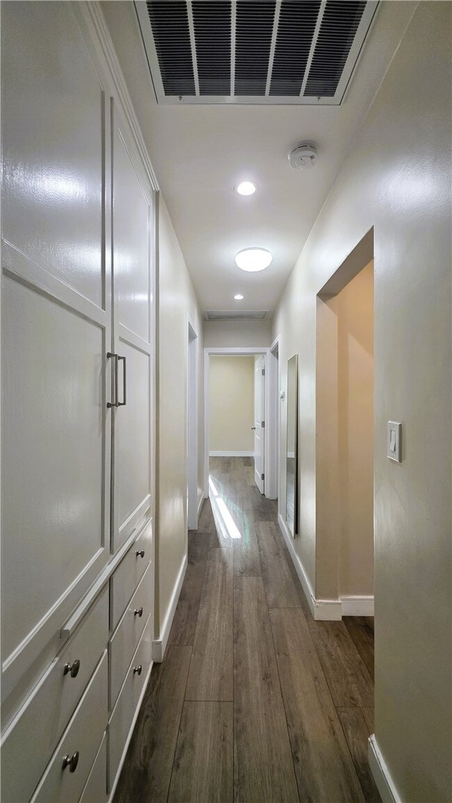 Building Photo - 2431 N Lamer St