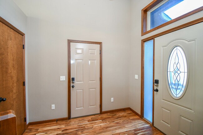 Building Photo - 5512 South Culbert Avenue