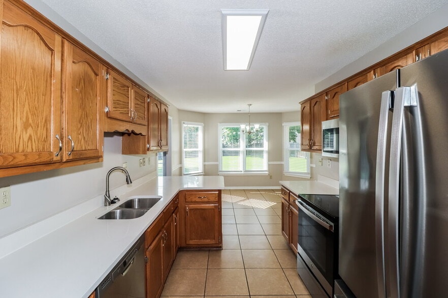 Building Photo - 2575 Country Glade Cove S