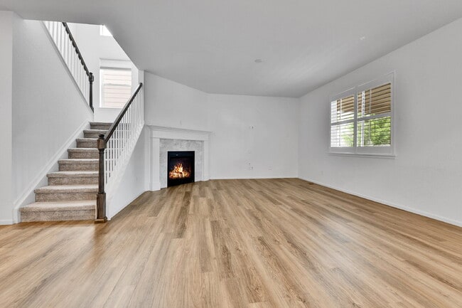 Building Photo - $4,850 - Spacious 5-Bed, 3.5 bath Home wit...
