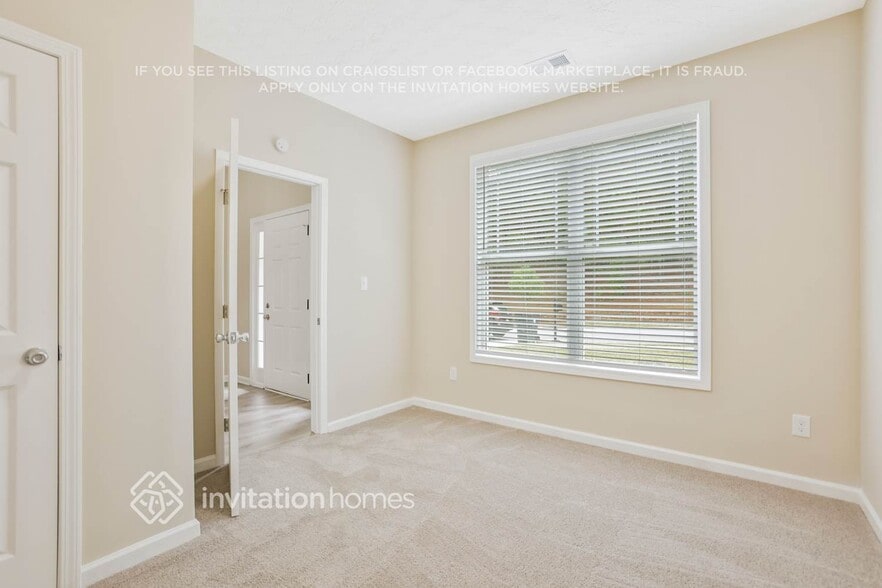 Building Photo - 110 Parkway Dr