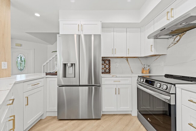 Building Photo - 288 Seabreeze Cir