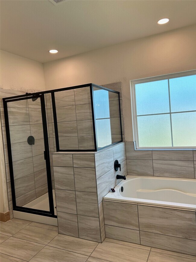 Building Photo - 16531 Oasis Mdw Ln