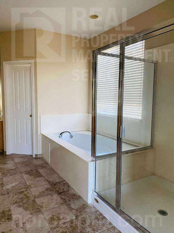 Building Photo - 116 Burgundy Ct