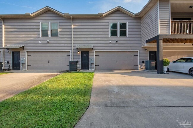 Building Photo - 5069 Peach Dr