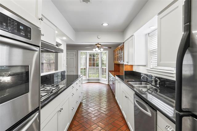 Building Photo - 9803 Windledge Dr