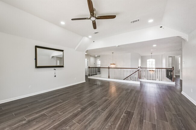 Building Photo - 2315 Bending Spring Dr