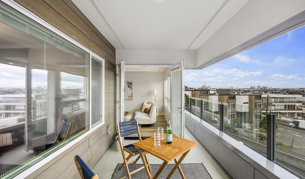 Building Photo - 1768 Aurora Ave N