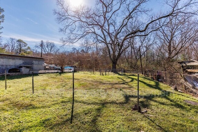 Building Photo - 2212 20th St N