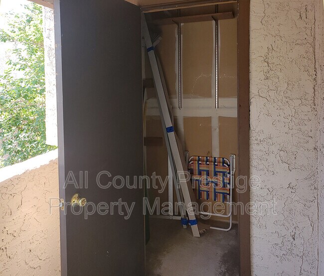 Building Photo - 4554 E Paradise Village Pkwy N