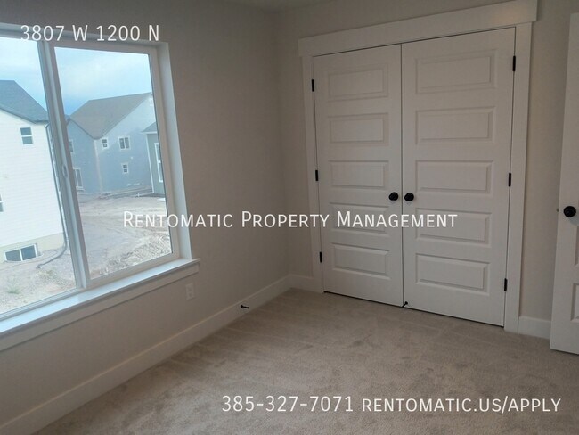 Building Photo - 3807 W 1200 N