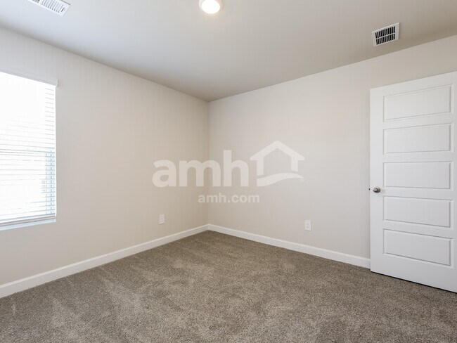 Building Photo - 1088 Appalachian Dr