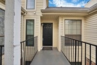 Building Photo - 2428 Forest Brook Ln