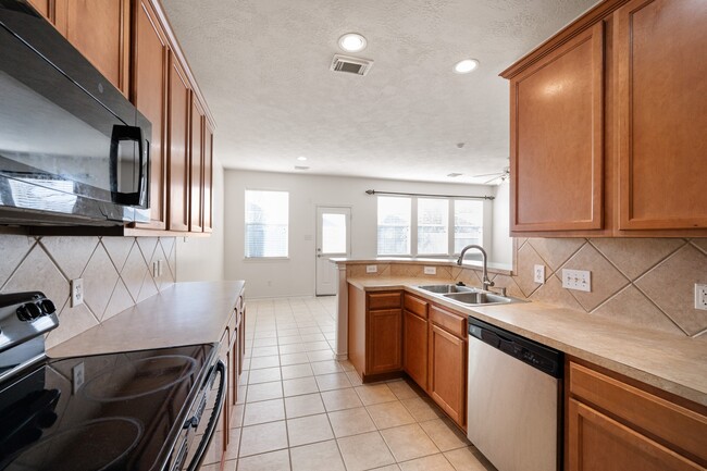 Building Photo - 11938 Ramla Place Trail