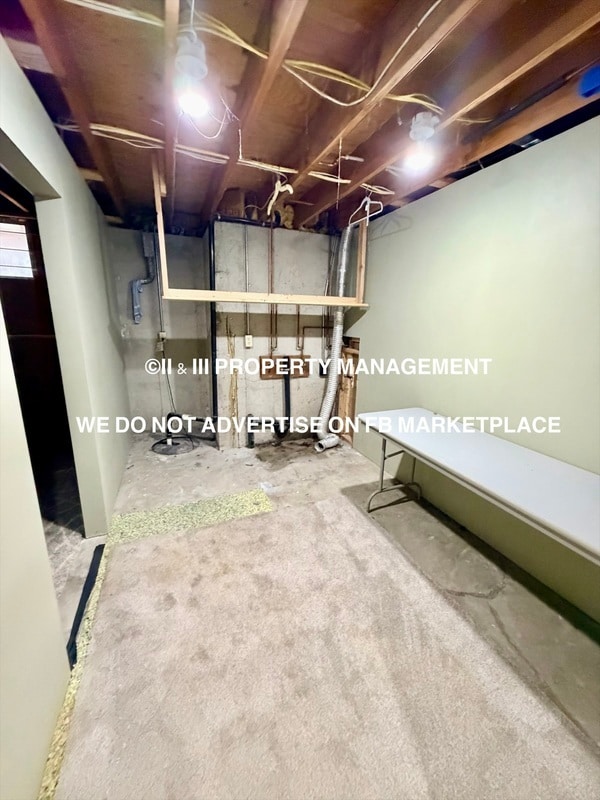 Building Photo - 1213 NE Ball Dr