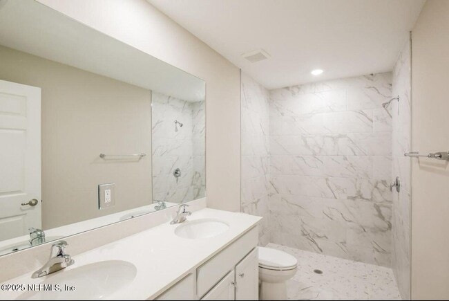 Building Photo - 1702 SW Airoso Blvd