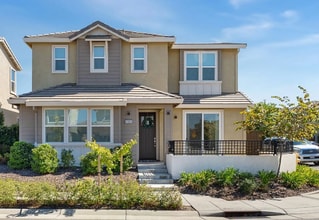 Building Photo - STUNNING 3/3+LOFT (Rocklin) Gem! Don't Miss This One!  (See Below For Viewings)!