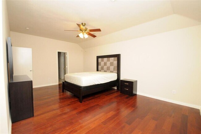 Building Photo - 16127 Eaglewood Spring Ct