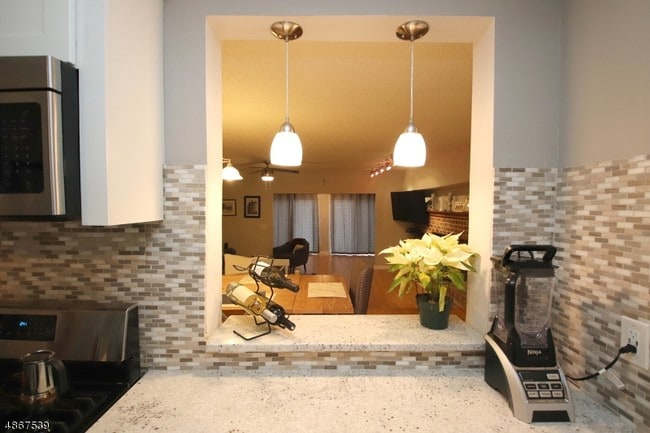 Building Photo - 303 Brokaw Ct