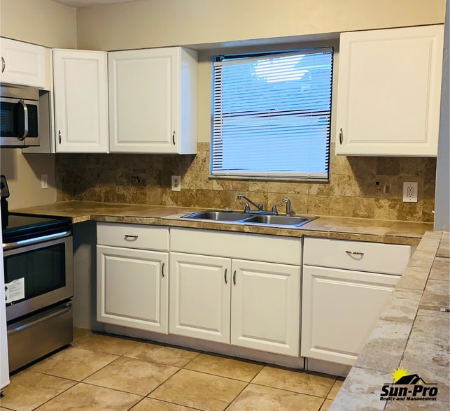 Building Photo - 957 Glenwood St