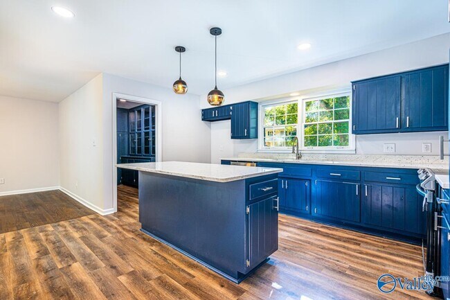 Building Photo - 7605 Fleming Hills Dr SW