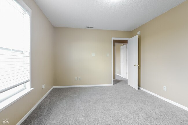 Building Photo - 944 Shenandoah Way